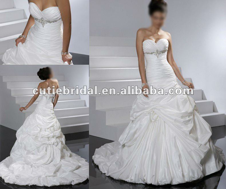 2012 Taffeta Sweetheart Corset Long Train Puffy Wedding Dress 10039