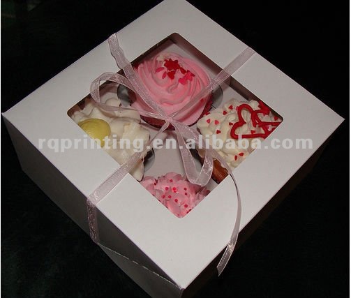 Packaging Cupcakes