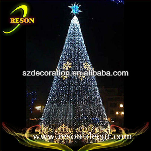 Install Christmas Lights Outdoor Tree Wrap