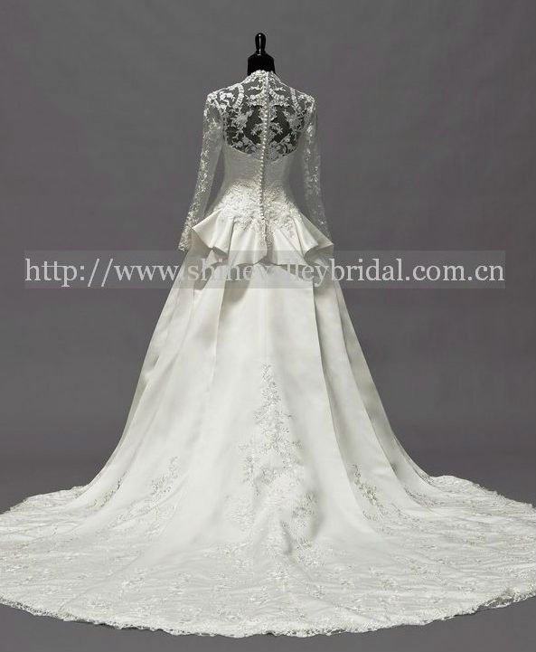 See larger image NL031 Brand New Charming Long Sleeve Lace Wedding Dress