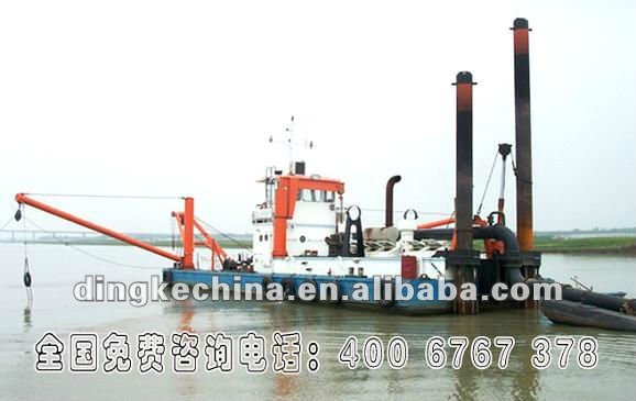 dredger vessel