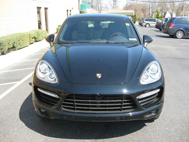 See larger image 2012 Porsche Cayenne Turbo NEW EXPORT