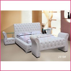 Bedroom Furniture On King Size Bed Furnitures Beds Bedroom Furniture