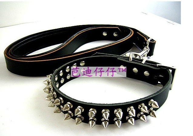 Pitbull-dog-collar-and-leash-100-Cow-Leather-studs-and-spikes.jpg