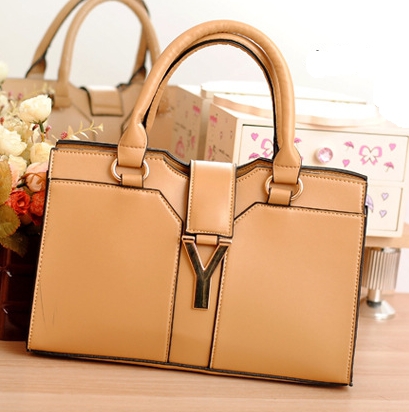 Aliexpress: Popular Fake Designer Handbags in Luggage  Bags