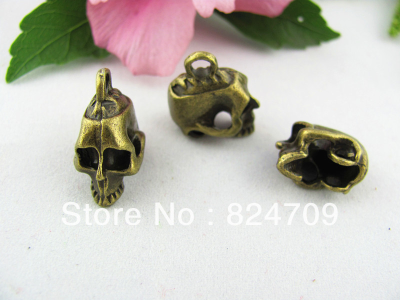 Брелок , DHL 
Брелок , DHL