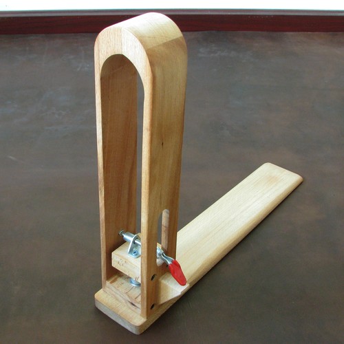Building nonelectrical woodshop tools, including a basic brace, auger 