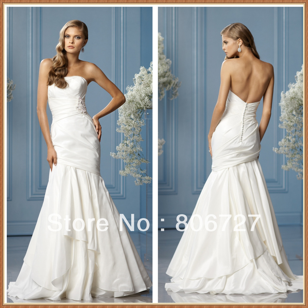 Handkerchief bottom wedding dress