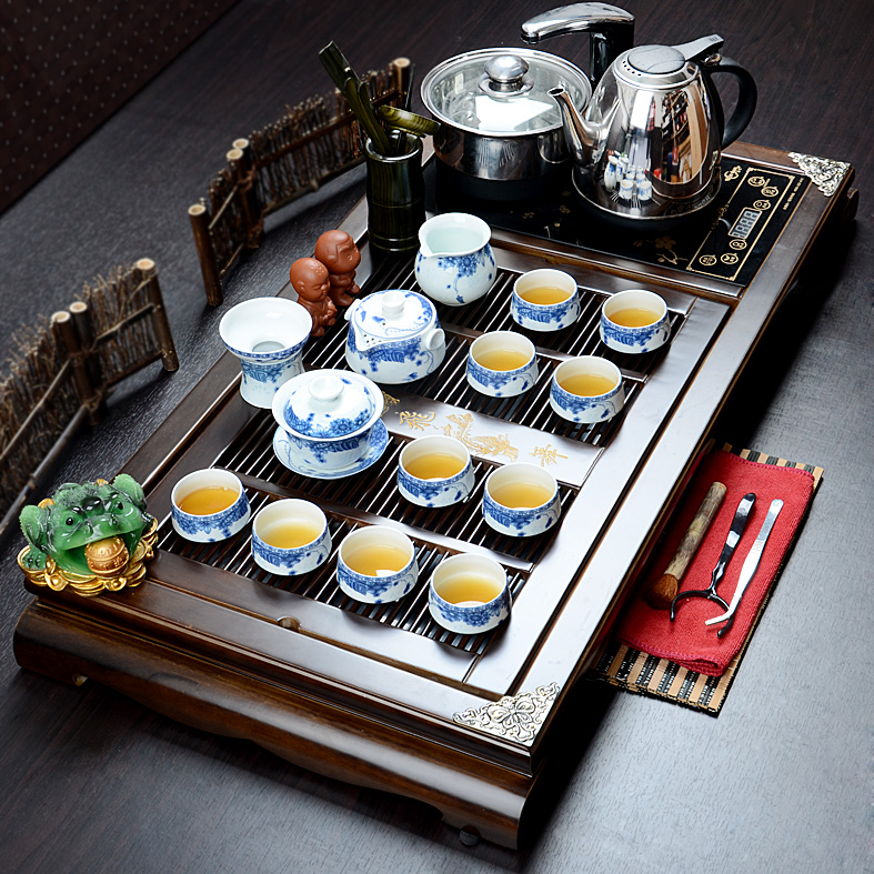 Set blue and white porcelain tea set ceramic kung fu tea four in one induction teaberries