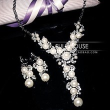 Aesthetic 2013 pearl rhinestone bridal necklace earrings twinset marriage accessories set wedding gift female