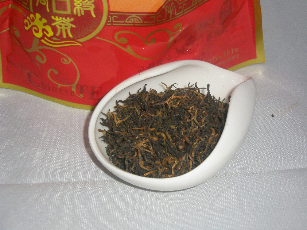 Black tea of Wang Jinjun eyebrow 250 grams of free shipping