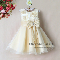 2014 Arrival Baby girl Christmas Dress flower Dress with bow Howllow and plaid Dress cotton and polyester dress GD31115-19