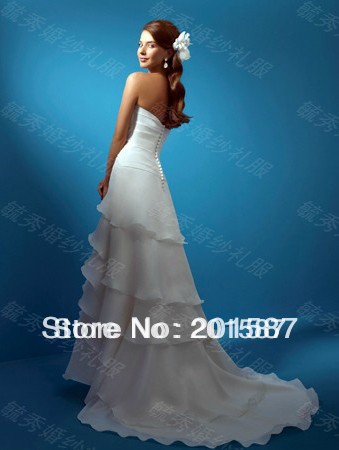 The new Qi Bra wedding dress was thin winter retro lotus