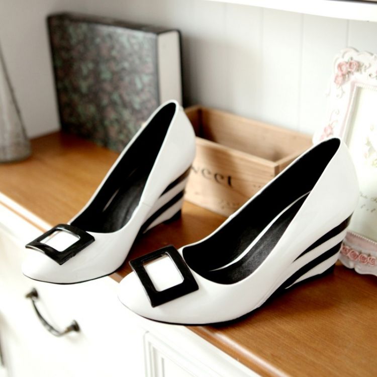  new fashion classic stripe wedges shoes patent leather pumps spring and autumn shoes elegant genuine
