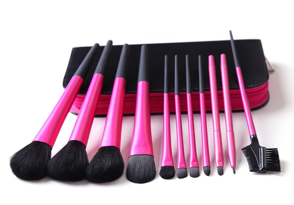 i01.i.aliimg.com/wsphoto/v0/1621525269_1/11-pcs-Makeup-Brush-Set-Professional-high-quality-Cosmetic-Makeup-Brushes-Kit-With-Bag-H1187A-Alishow.jpg