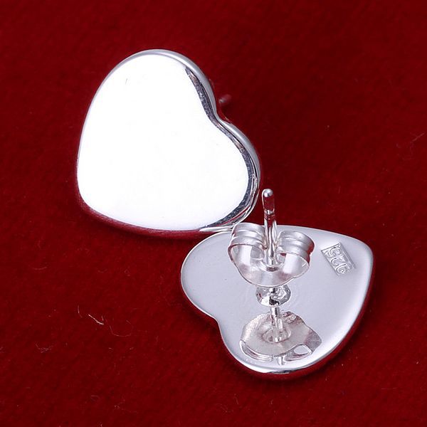New Wholesale Fashion 925 Silver Beautiful Earring Heart Brand Small Ears 925 Sterling Silver Earrings Free