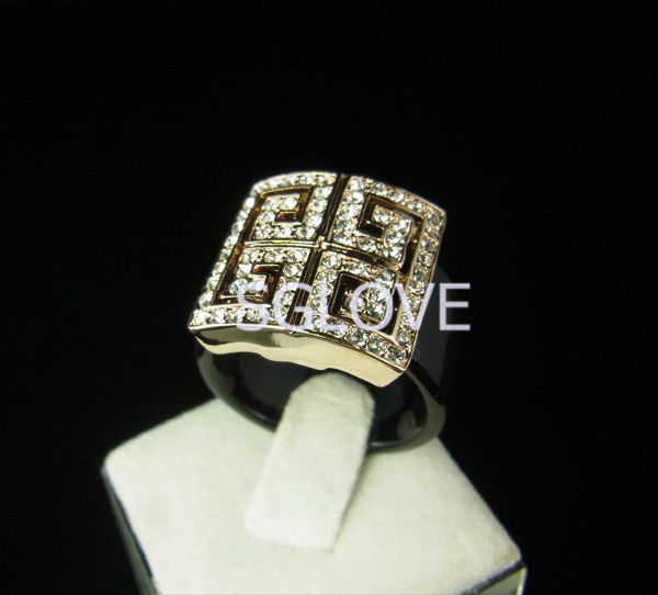 SGLOVE Lord Series 18K Gold Plated 100 Austrian Crystals Antique and Refinement Band Square Ring Wholesale