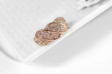 Romantic Anniversary Ring For Women 18K Rose Gold Plated Wave Shape Ring With SWA Element Ring