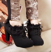 The spring of 2014 in Europe and the new documentary shoes lace lace sweet thick with