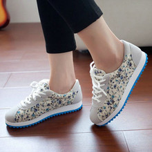 Spring 2014 new wave of women s flat shoes singles shoes Forrest Gump students Floral authentic