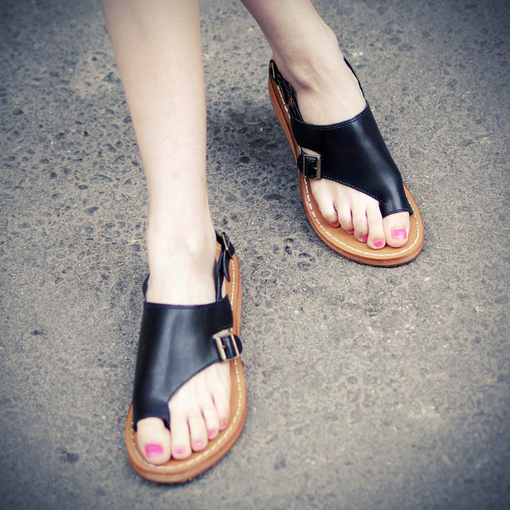 Free shipping 2014 summer new women flat sandals with leather insole clip toe flat sandals Roman