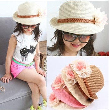 Корейской девушки кепки для лето с красивым цветочным дизайном твердого соломы пляж вс шляпа бесплатная доставка 33023