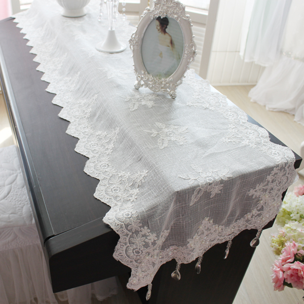 table cloth lace with crystal Julliette table Dream sur   Table runner Fashion la table runner