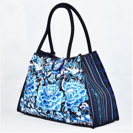 Free Shipping National trend women s embroidered bag single shoulder bag vintage blue and white porcelain