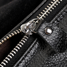 Black Women Genuine Leather Messenger Handbag Bolsas Femininas Fashion Lady Interior Slot Pocket Handbag Messenger Bags