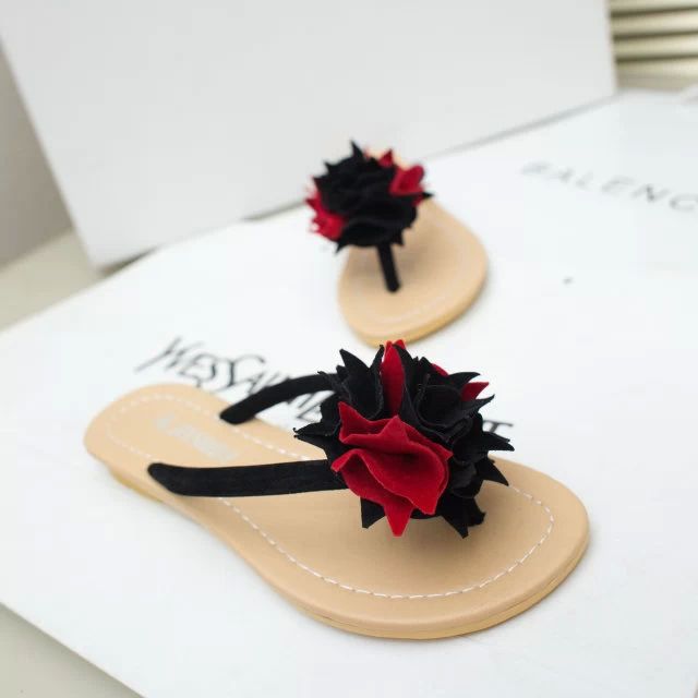 Beautiful flower sandals summer beach flip flops flat bottomed female slippers new arrival