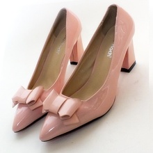 Fresh pointed toe pearl japanned leather high-heeled shoes jelly color pink thick heel red sole shoes women’s OL outfit