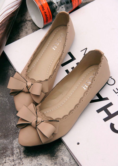 Autumn cutout carved bow pointed toe flat bottomed single shoes soft shallow mouth female flat heel