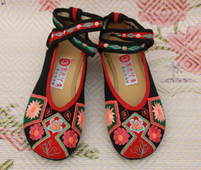 Cotton made beijing single embroidered women s shoes single national rubber soled casual 