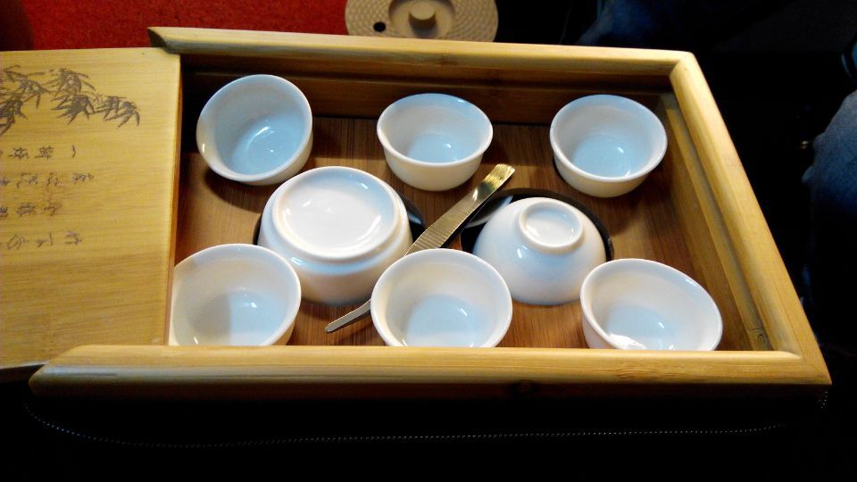 Travel tea set with a bamboo tea tray kungfu tea set jade porcelain drinkware high quality