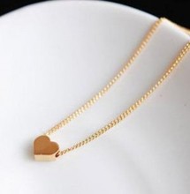 A144 Small peach heart love Golden short necklace Female collarbone chain South Korea fashion jewelry