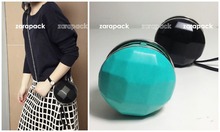 Designer Irregular Shape Round Hard case women handbag Evening Party Clutch Bag Wedding Purse with Chain Celebrity love