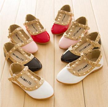 2014 новые девушки сандалии дети детей заклепки пу обувь 4 цветов свободного покроя сандалии для 2 - 10 лет девушки бесплатная доставка