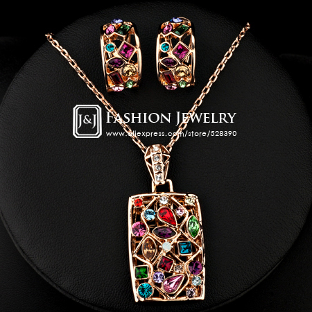 Ювелирный набор ITALINA - R.A 18K GS018 
Ювелирный набор ITALINA - R.A 18K GS018