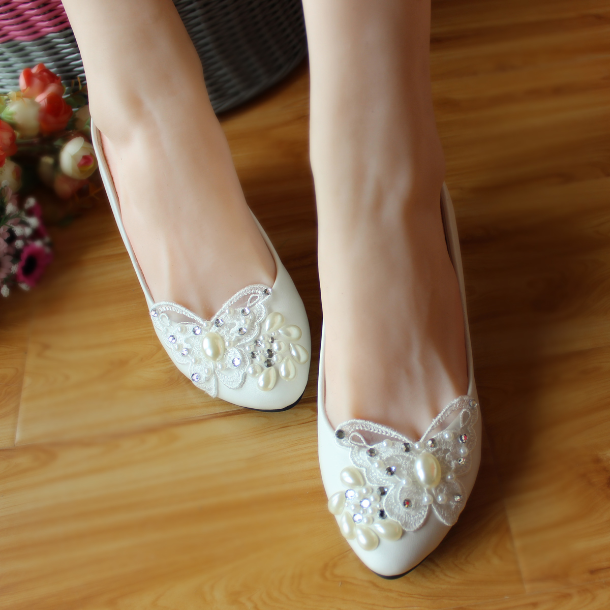 Handmade wedding shoes lace butterfly pearl white bridal shoes low heeled shoes bridesmaid women s pumps