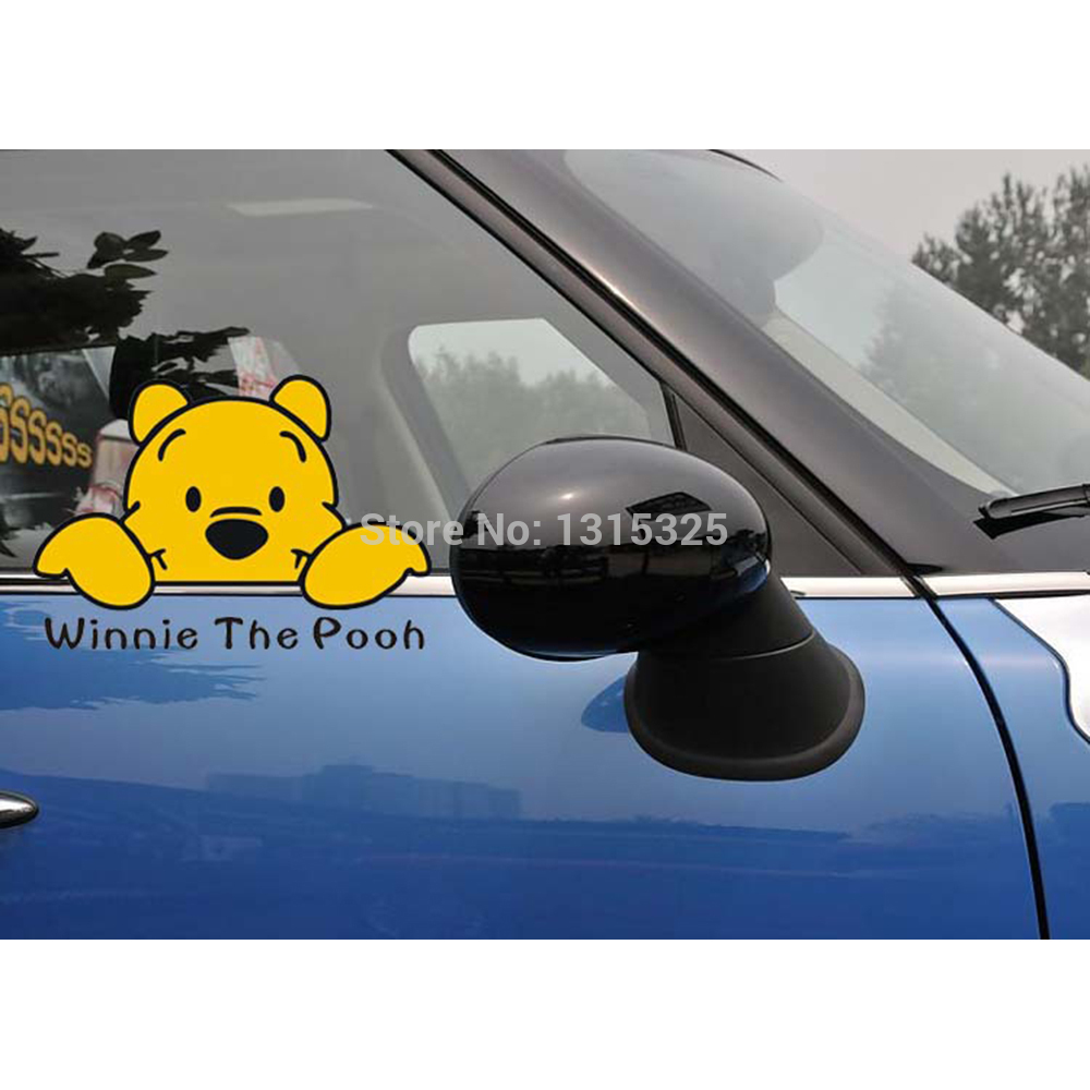 Honda peeing on ford sticker #3