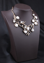 Free shipping vintage necklace wholesale new arrive luxury jewelry with pearl and crystal chunky necklace for