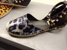 Original brand women s casual shoes fashion women Rivets Leopard Print flat shoes the fisherman Canvas