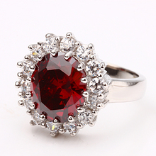 2014 New Arrival Fashion Brand Noble Princess Ruby Simulated Garnet With Czech Drill Red Color Finger Ring For Women and Ladies