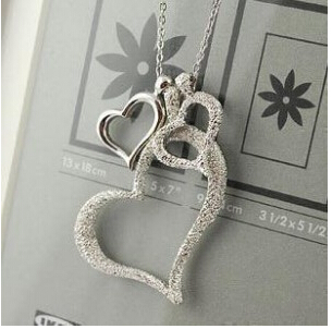 N120 Hot 2014 New Style Fashion Frosted Connection Love Three Heart Necklace Jewelry Accessories