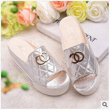 free shipping 2014 new summer lady’s casual sandals slippers for women garden shoes breathable shoes red black womens sandals