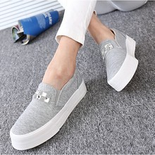 2014 new fashion sneakers for women platform sneakers slip on lazy rhinestone canvas shoes woman 5 colors