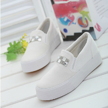 2014 new fashion sneakers for women platform sneakers slip on lazy rhinestone canvas shoes woman 5