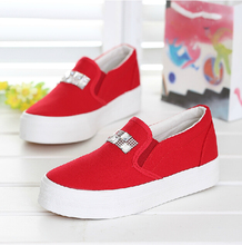 2014 new fashion sneakers for women platform sneakers slip on lazy rhinestone canvas shoes woman 5