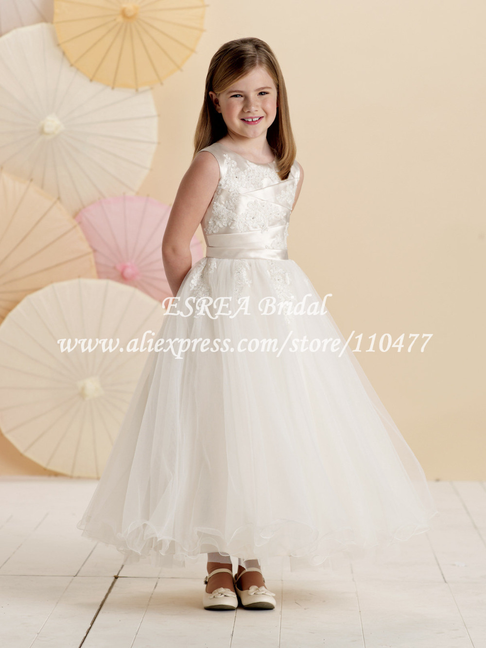 Lovable Appliqued Long Organza Girls Communion Dresses First Puffy HS218 Vestido de Daminha