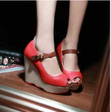 Free shipping 2014 new summer waterproof Taiwan heel elegant mature high heeled women s sandals 